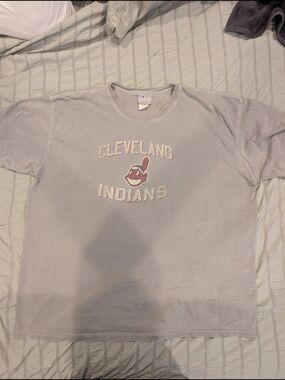 Vintage Cleveland Indians T-Shirt XL Faded Grey Chief Wahoo MLB Retro